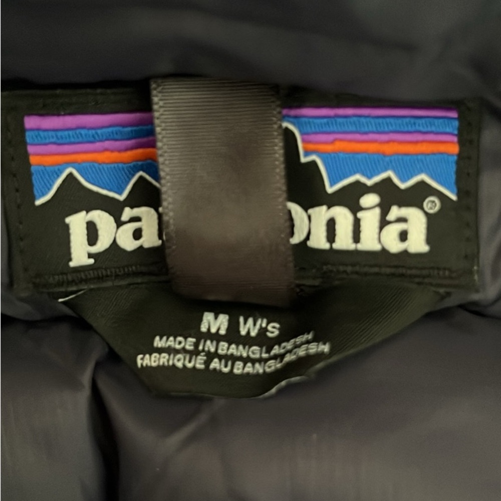 Patagonia Women’s Down Sweater Jacket - Picture 3 of 3